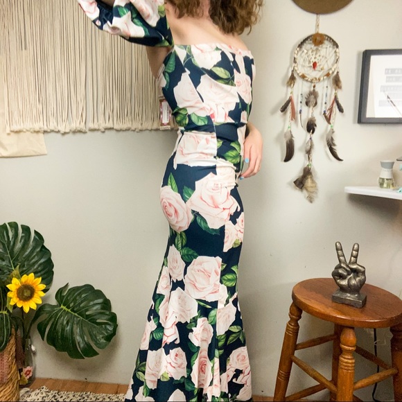 Boohoo NWT Off Shoulder Puff Sleeve Bardot Floral Maxi Dress Size 4 Small - Picture 6 of 13